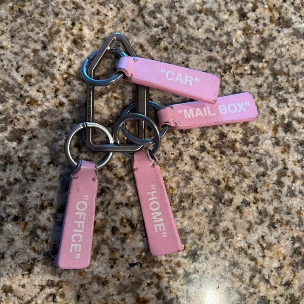 Off White Key Chain